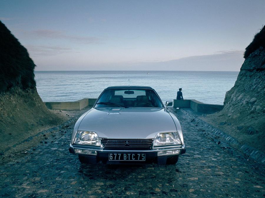  Citroen CX 2400 Prestige 1975 года  (фото 12 из 17)
